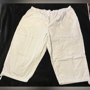 GUC Classic Elements White Cropped Pants Women’s 22W